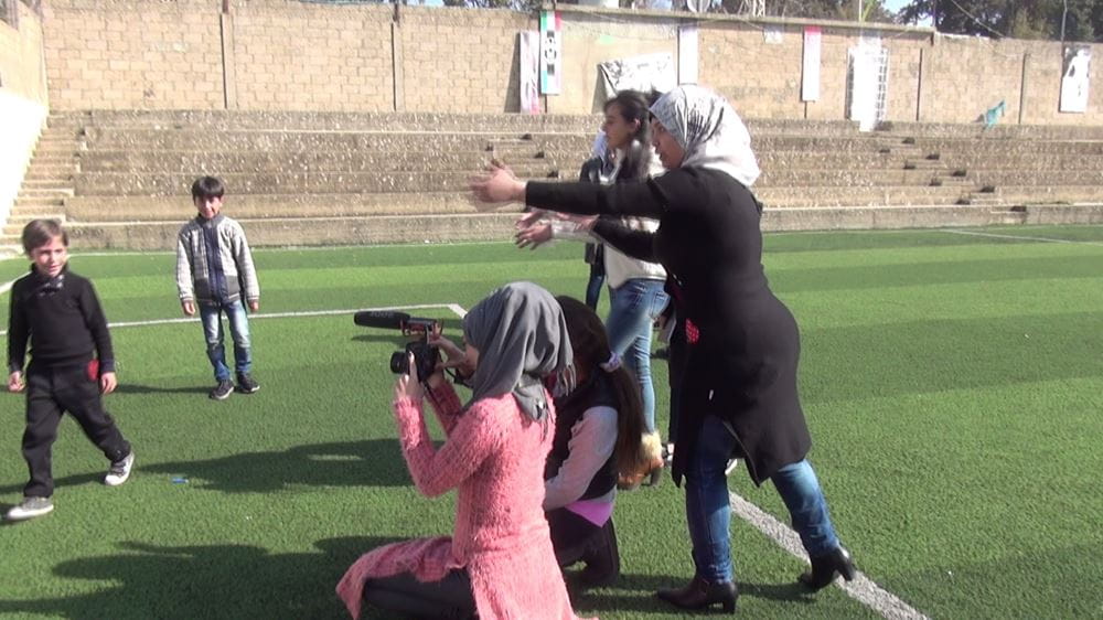 Jugendlichen beim Fotoshooting für die sozialen Medien(Quelle: Lorenz Töpperwien)