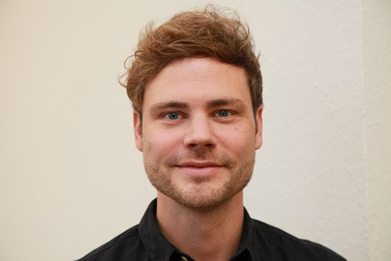 Portraitfoto von Niklas Alof (Quelle: Christian Herrmanny)