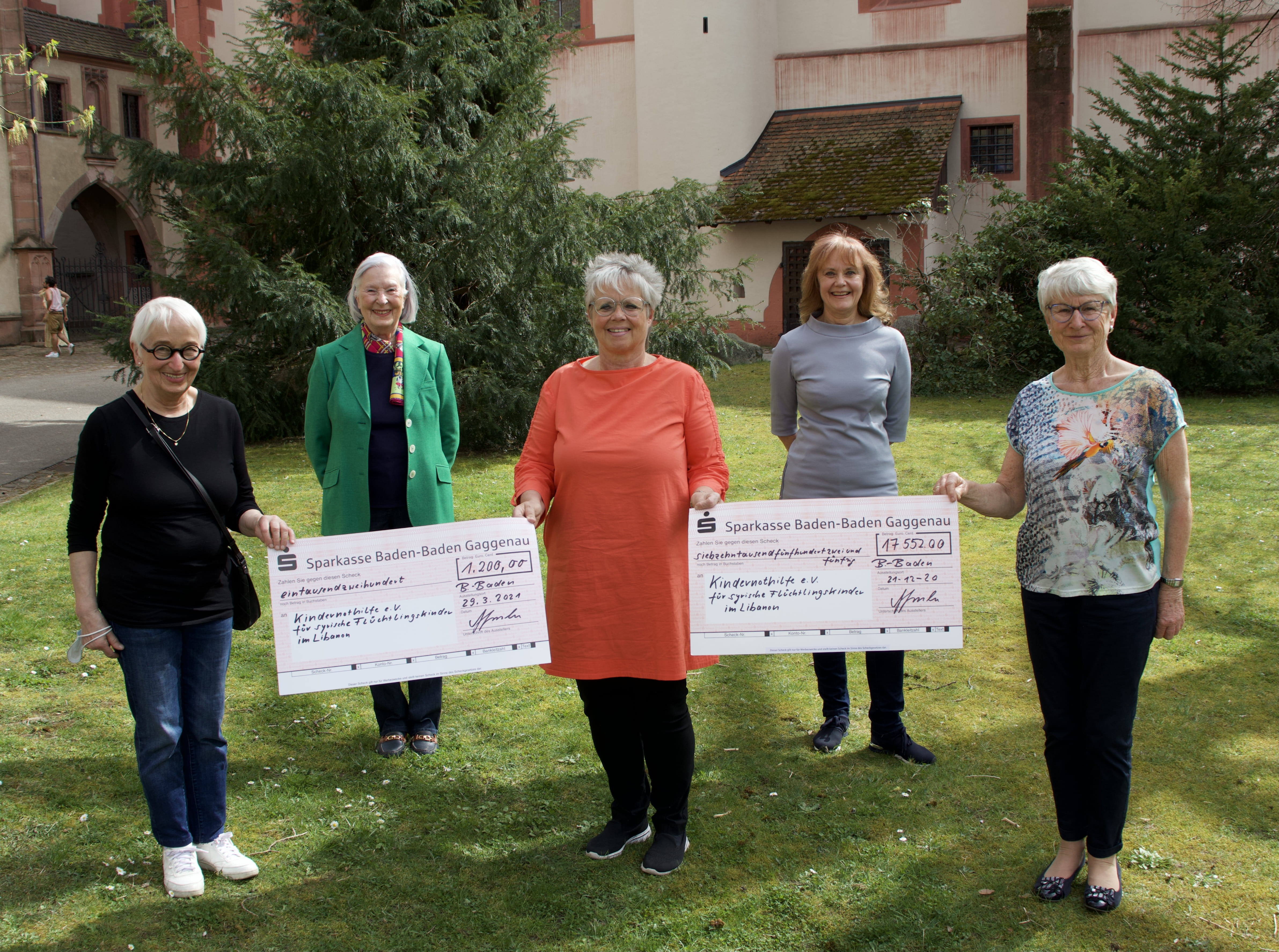 von links: Imo Quero-Lehmann, Irmgard Gnad, Anneliese Grenke, Petra Kübler und Christa Weiß (Quelle: privat)