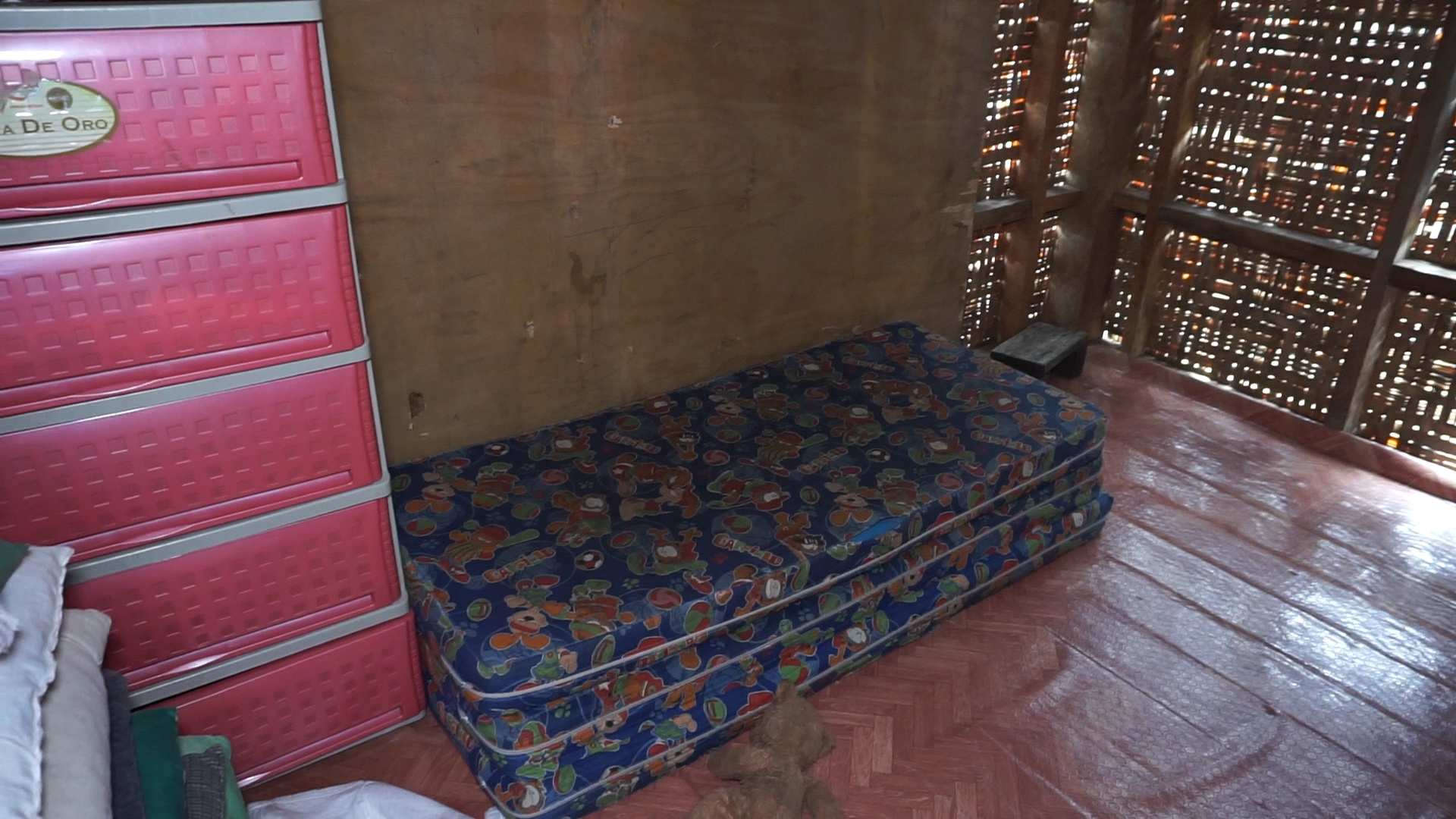 Schlafplatz in Iskos und Teniels Huette (Quelle: Ludwig Grunewald/Lorenz Töpperwien)