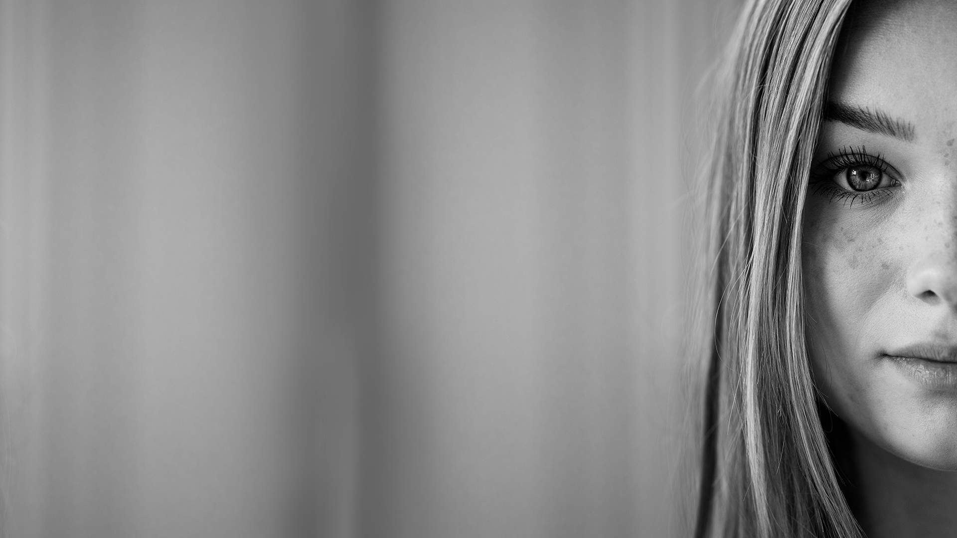 Influencerin Julia Beautx macht sich für Kinderschutz stark (Quelle: Markus Feger)