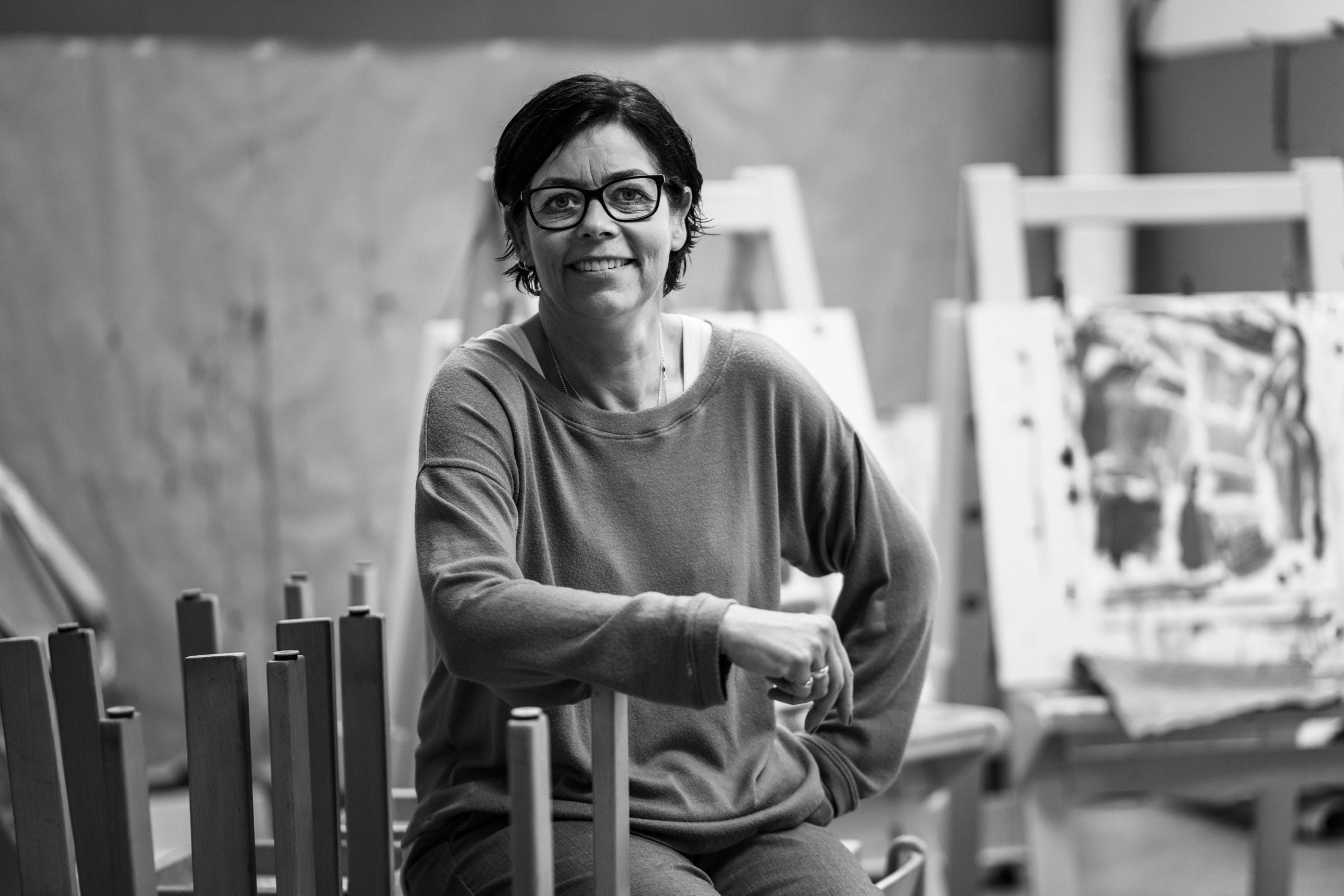 Schwarzweiß-Portrait von Susanne Hebing (Quelle: Markus Feger)