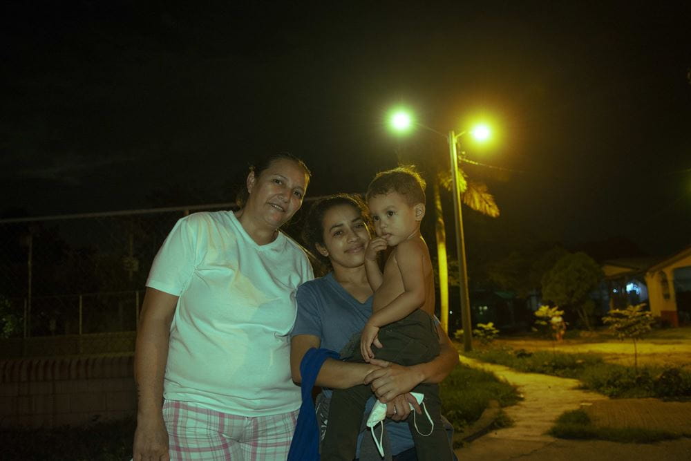 Saira und Carlos können über Nacht bei ihrer Tante bleiben (Quelle. Christian Nusch)