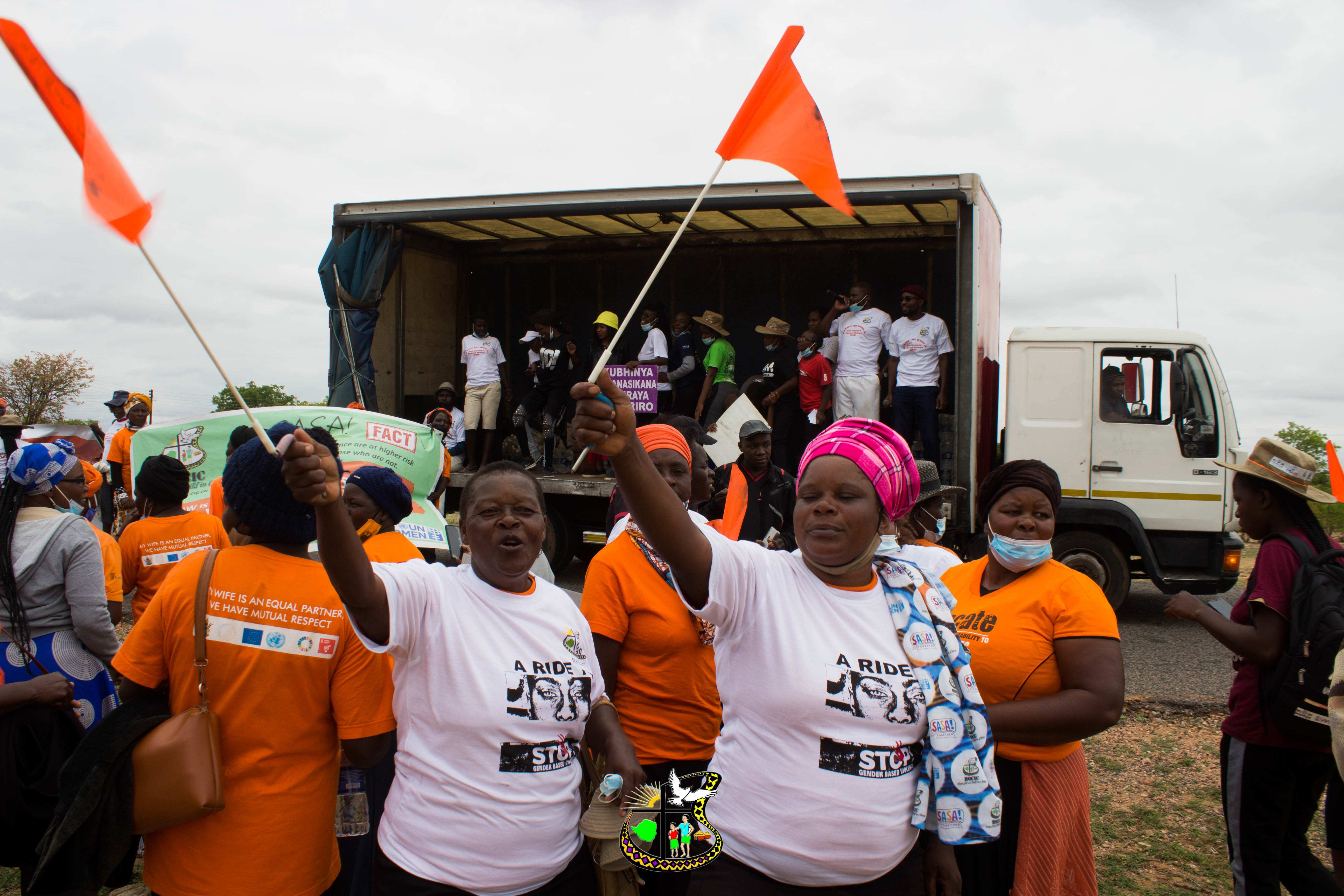 Orange Days - Demo unseres Partners Hocic in Simbabwe (Quelle: Kindernothilfe-Partner)