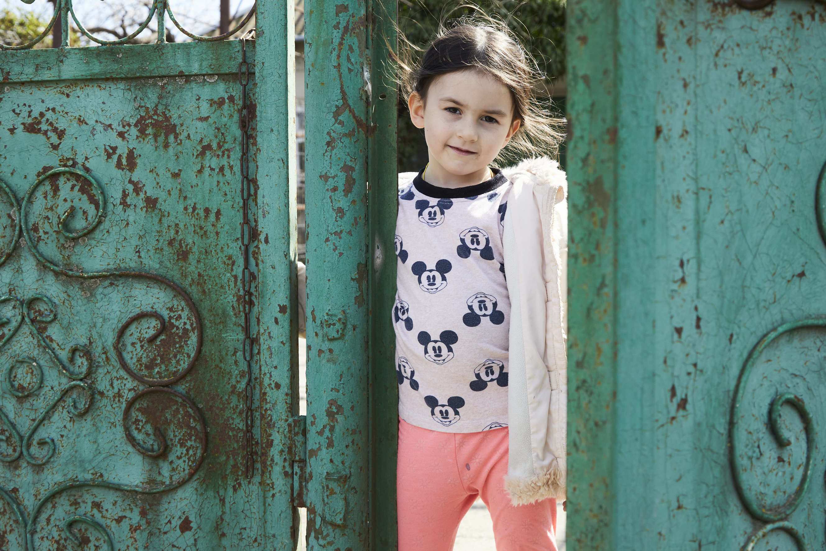 Yana (5) kam mit ihrer Mutter aus Odessa nach Tudora (Quelle: Benjamin Kaufmann für CONCORDIA Sozialprojekte)