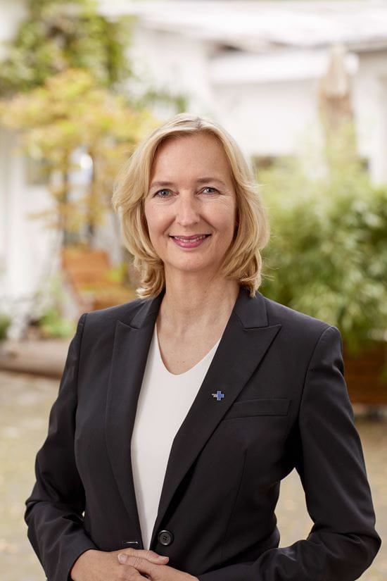 Portrait der Vorstandsvorsitzenden der Kindernothilfe, Katrin Weidemann (Quelle: Studio Hirsch)