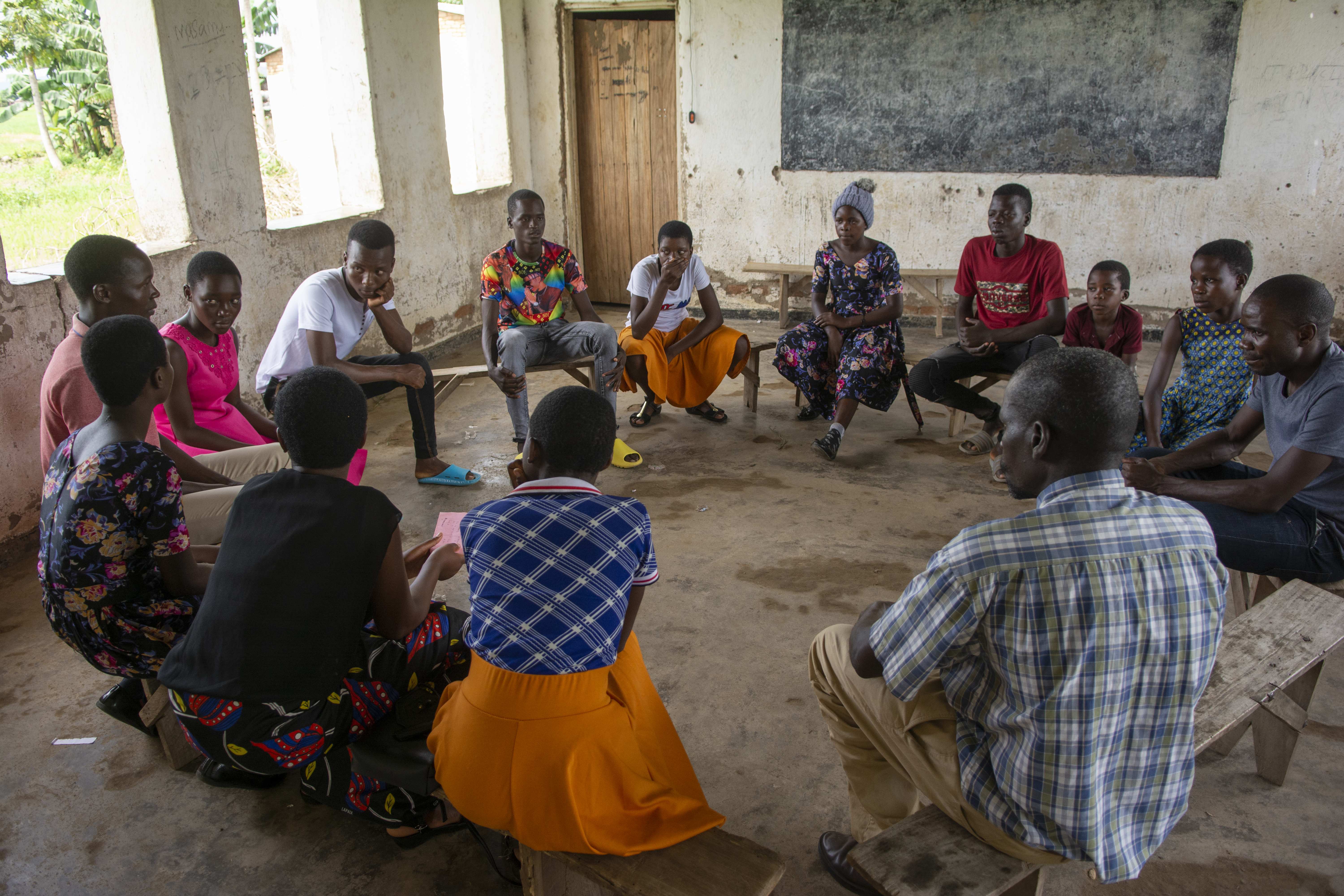 Versammlung des Kinderrechtsrates in Mwangwera (Quelle: Christian Nusch)