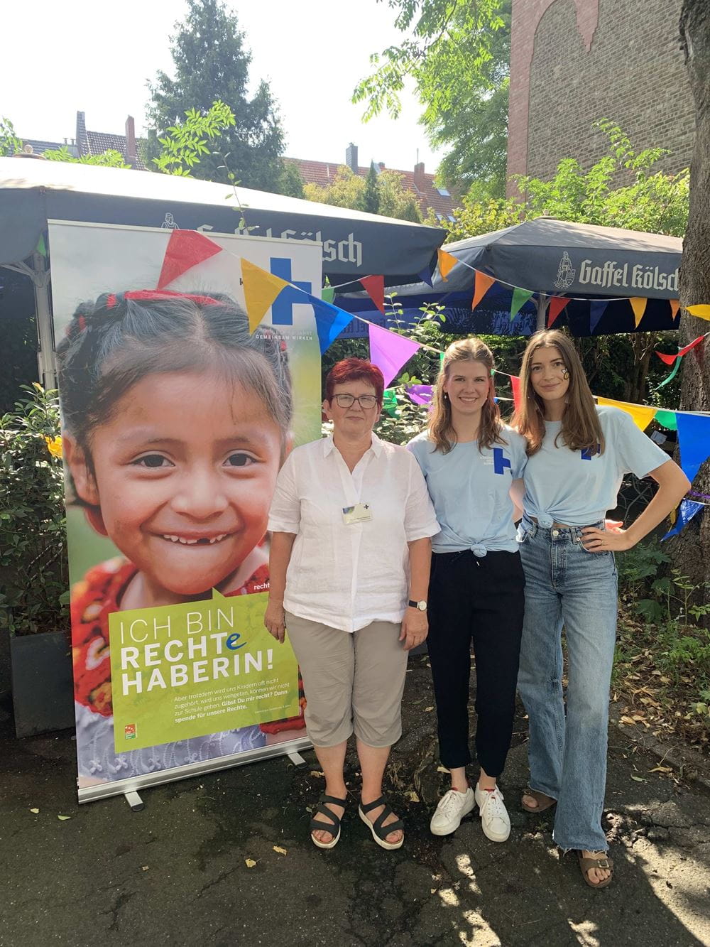 Arbeitskreis Köln beim Sommerfest am 22.8.2022 im Haus Eichendorff (Quelle: privat) Arbeitskreis Köln beim Sommerfest am 22.8.2022 im Haus Eichendorff (Quelle: privat)
