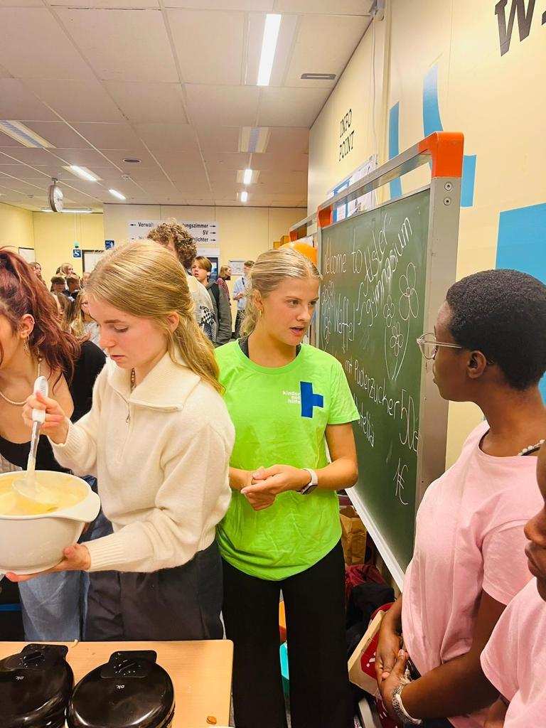 Schultour der Jugendlichen aus Pakistan und Südafrika im Alstergymnasium Henstedt-Ulzburg