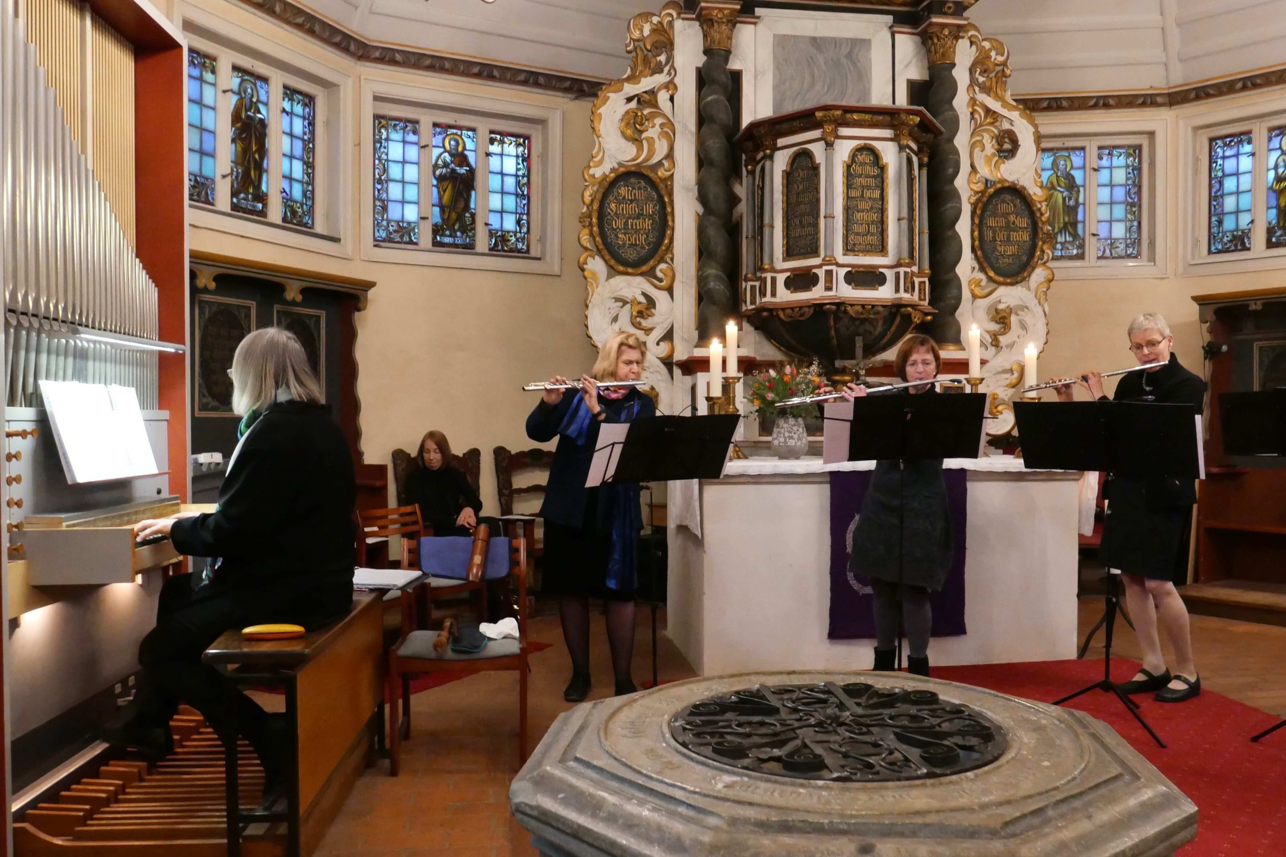 Der FK Potsdam-Falkensee organisierte ein Benefiz-Flötenkonzert in der Kirche in Bergholz und bat um Spenden 2021