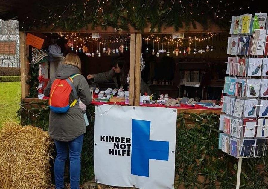 Förderkreis Iserlohn auf dem Weihnachtmarkt in Barendorf Förderkreis Iserlohn auf dem Weihnachtmarkt in Barendorf