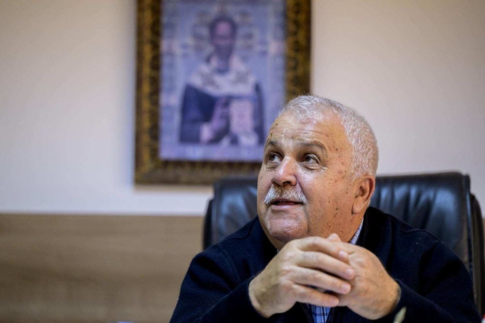 zenen aus einer Unterichtsstunde auf dem EDU Campus. Im Bild: Bürgermeister Nicolae. Foto:Ralf Rottmann/ Funke Foto Services zenen aus einer Unterichtsstunde auf dem EDU Campus. Im Bild: Bürgermeister Nicolae. Foto:Ralf Rottmann/ Funke Foto Services