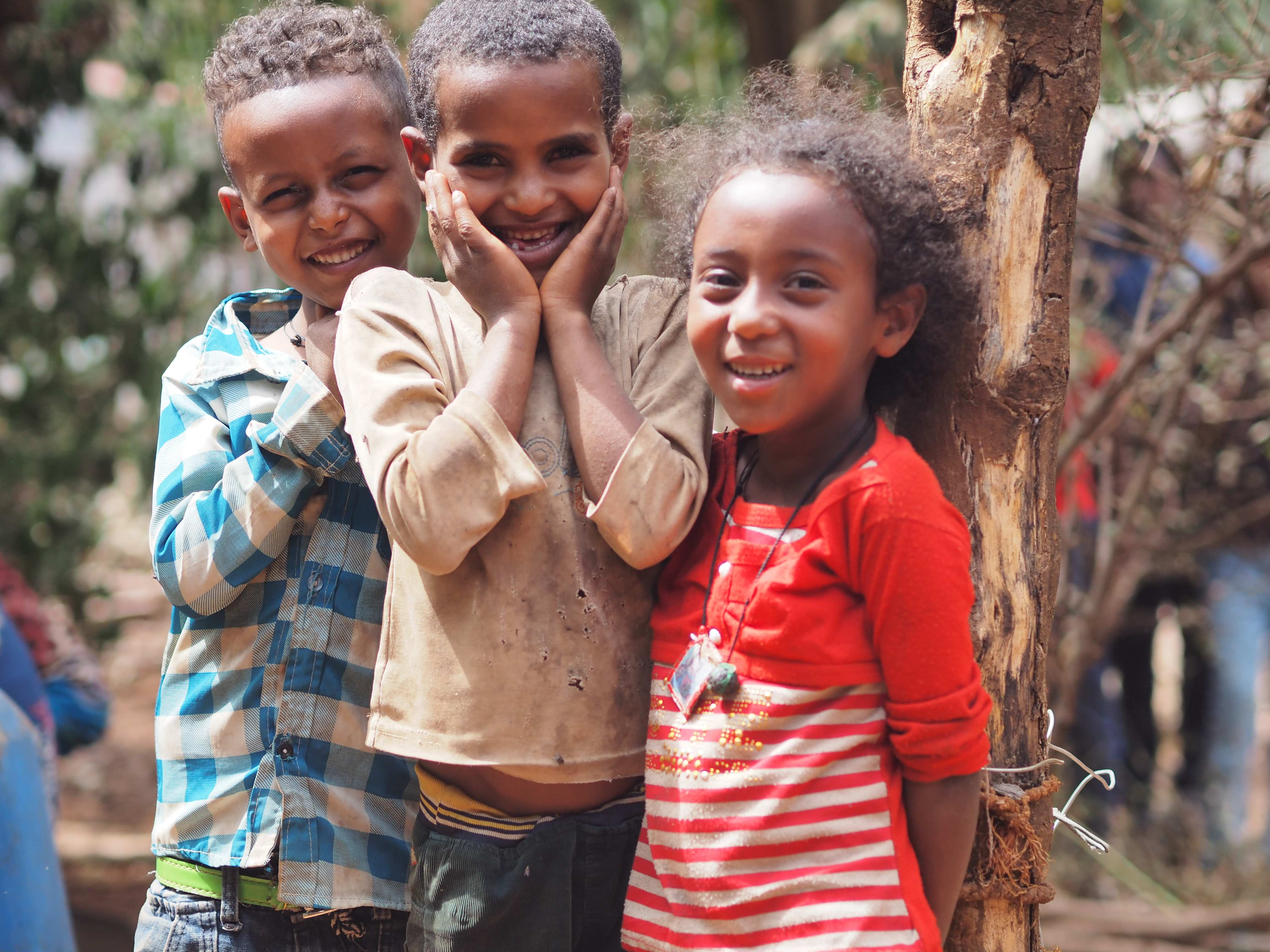 lachende Kindergruppe (Quelle: Malte Pfau)