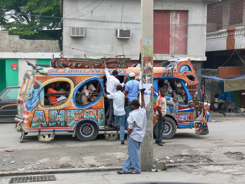 Bus Haiti (Quelle: Jürgen Schübelin)