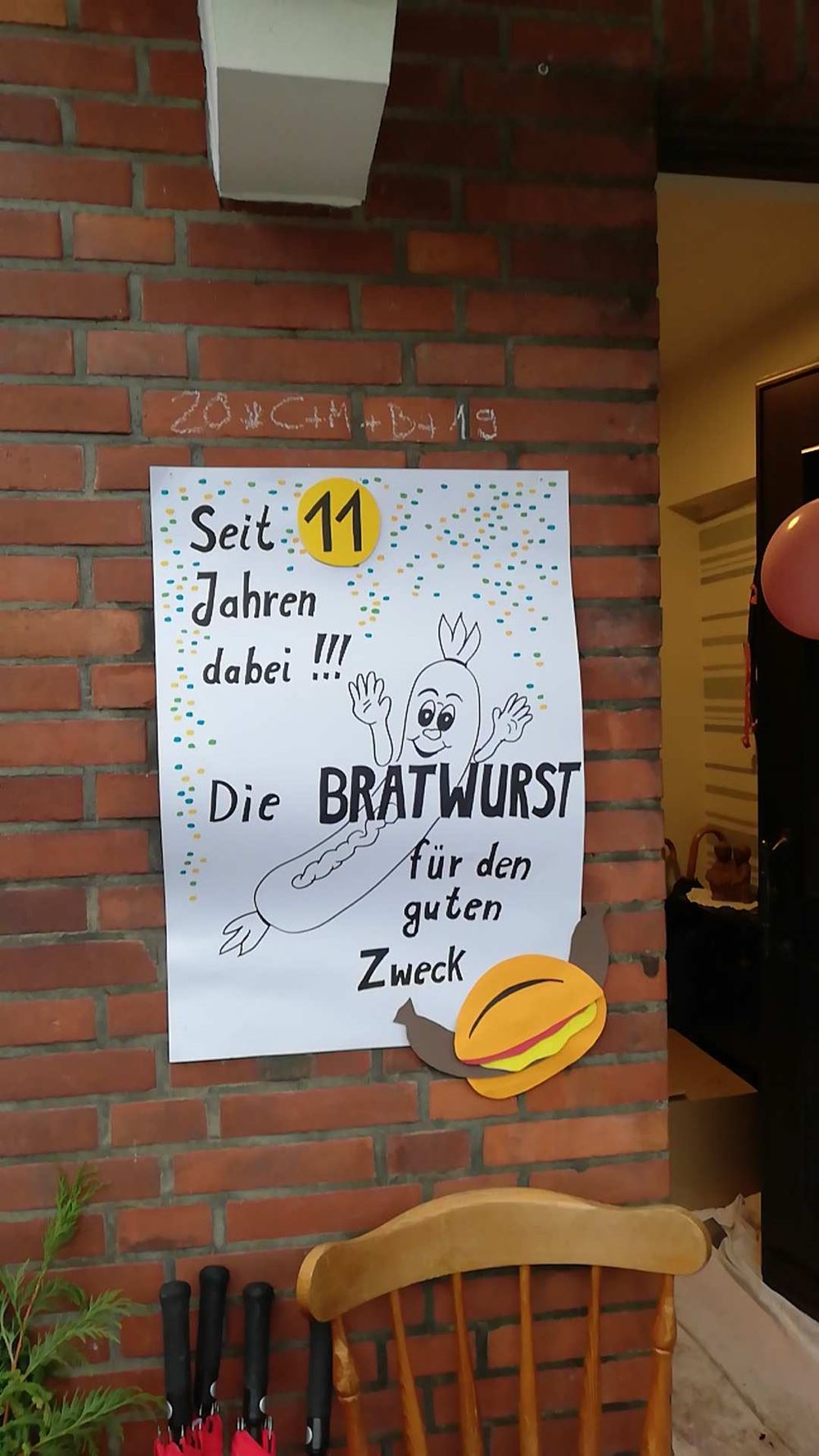 Oberhausen-Osterfeld: Plakat für den Bratwurststand von Familie Schröder (Quelle: privat) Oberhausen-Osterfeld: Plakat für den Bratwurststand von Familie Schröder (Quelle: privat)