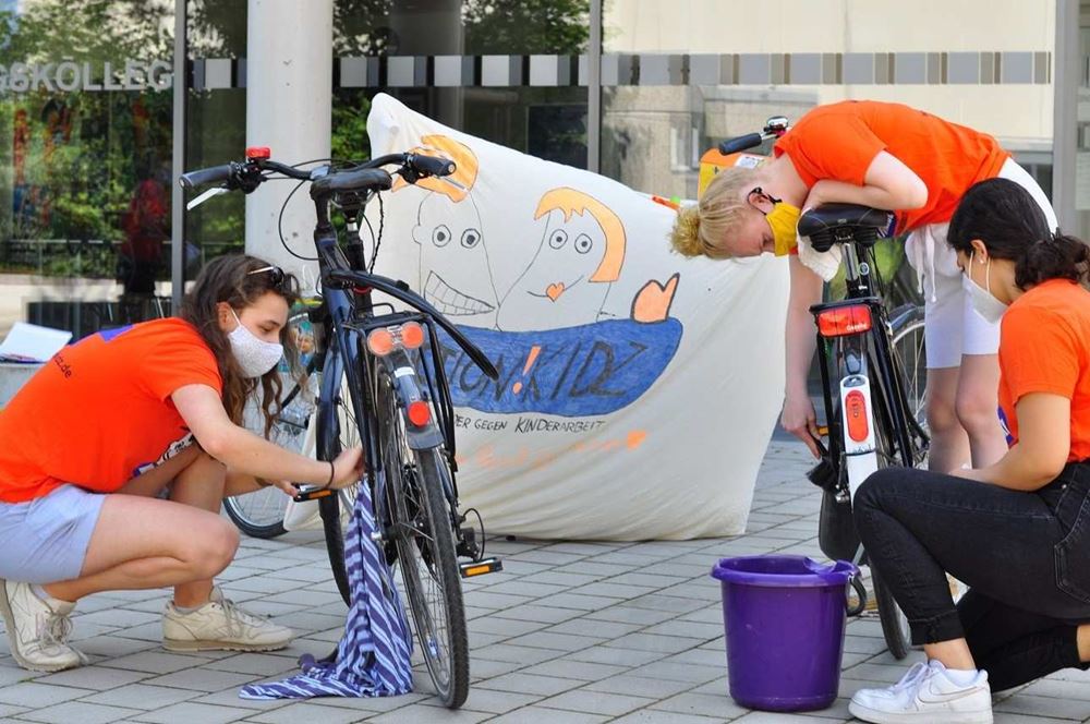 Action Kidz in Münster putzen Fahrräder als Aktion während Corona-Pandemie, Foto: Action!Kidz