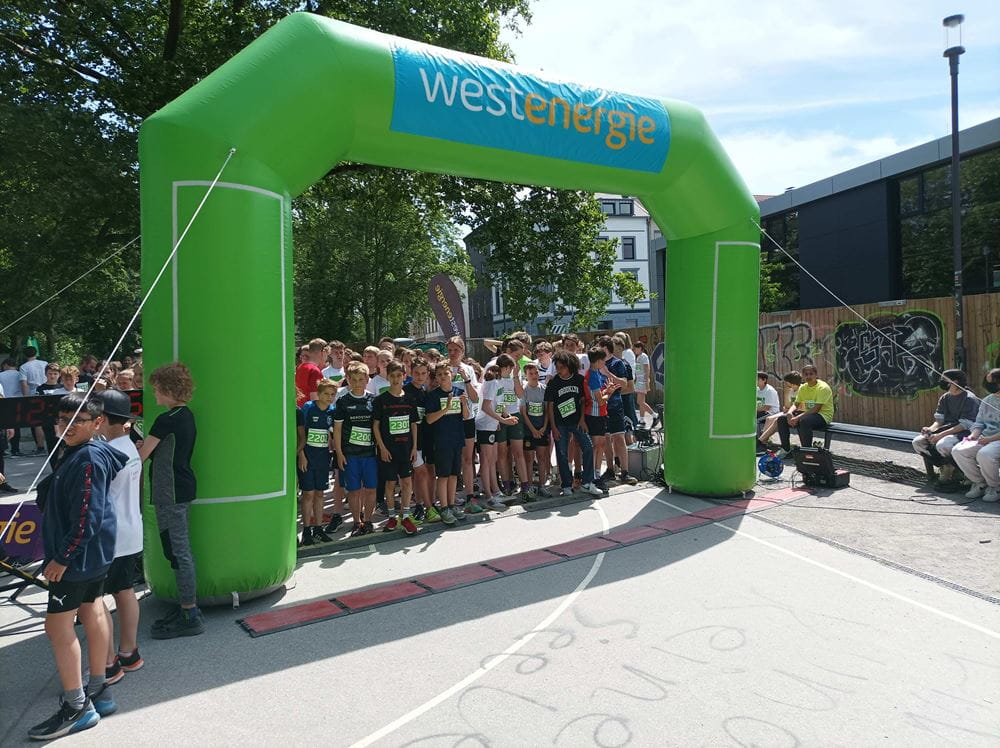 Sponsorenlauf Steinbart-Gymnasium Duisburg (Quelle: Kindernothilfe) Sponsorenlauf Steinbart-Gymnasium Duisburg (Quelle: Kindernothilfe)