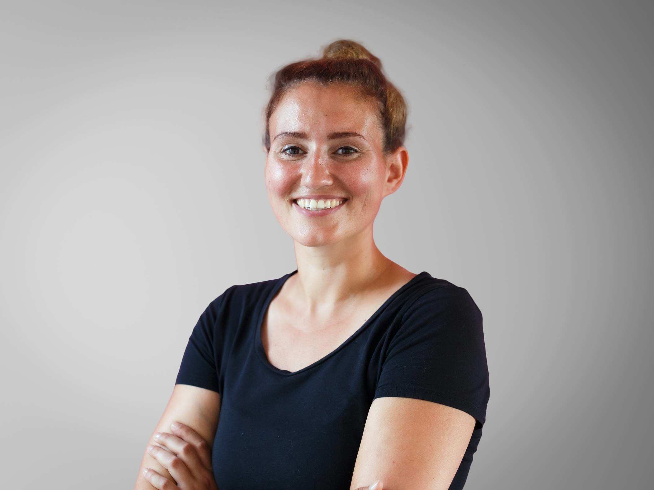 Porträtfoto von Janina Menzer (Quelle: Kindernothilfe / Niklas von Bonn)