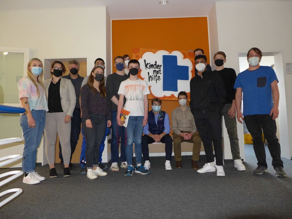 Gründungstreffen des Jugendrats des Kinderzukunftsfonds in Duisburg (Quelle: Kindernothilfe) Gründungstreffen des Jugendrats des Kinderzukunftsfonds in Duisburg (Quelle: Kindernothilfe)