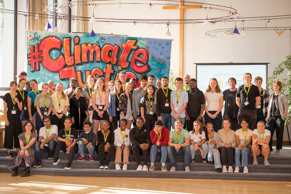Gruppenfoto von der Jugendkonferenz 2023 in Duisburg, Foto: Finn Schäfer