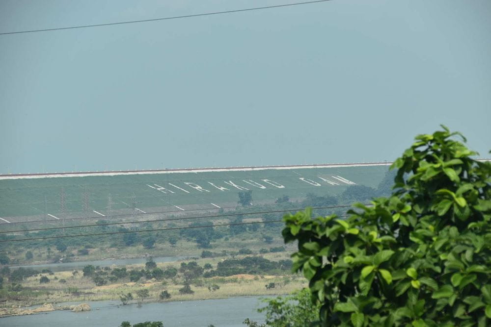 Blick von oben auf den Hirakud-Staudamm (Quelle: privat)