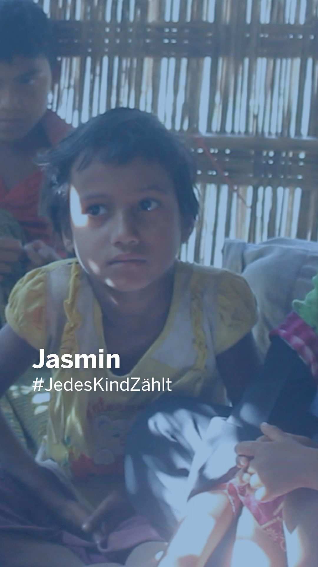 Die kleine Jasmin musste flüchten und lebt in einem Lager (Quelle: Kindernothilfe)