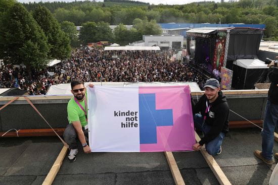 Two colleagues on a bis event (source: Ludwig von Grunewald)