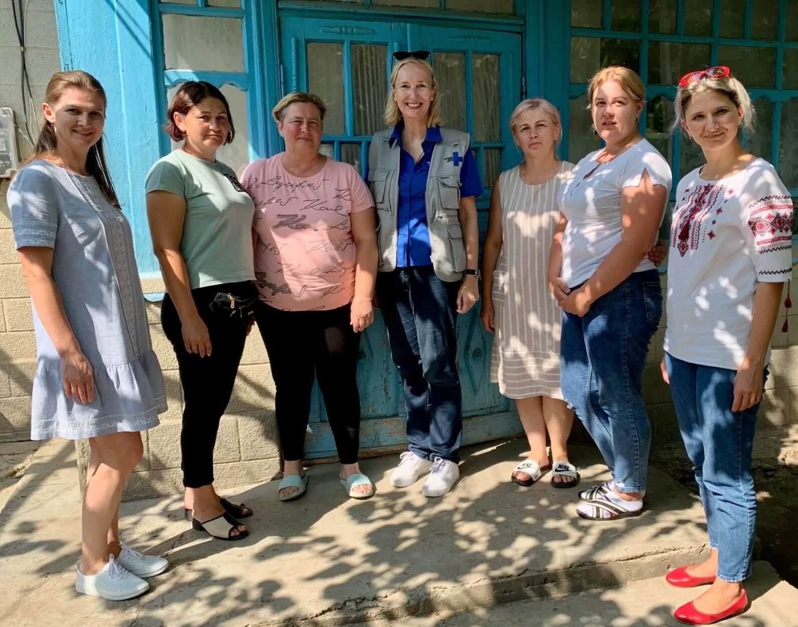 Gruppenbild der Frauen in Tudora mit Katrin Weidemann (Quelle: Kindernothilfe) Gruppenbild der Frauen in Tudora mit Katrin Weidemann (Quelle: Kindernothilfe)