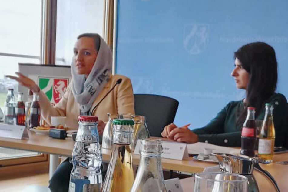 Die afghanische Politikerin Zarifa Ghafari in Düsseldorf (Quelle: Kindernothilfe) Die afghanische Politikerin Zarifa Ghafari in Düsseldorf (Quelle: Kindernothilfe)