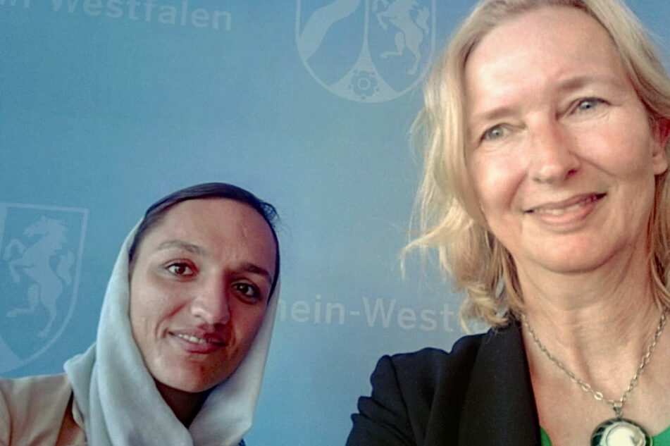 Katrin Weidemann und Zarifa Ghafari (Quelle: Kindernothilfe) Katrin Weidemann und Zarifa Ghafari (Quelle: Kindernothilfe)
