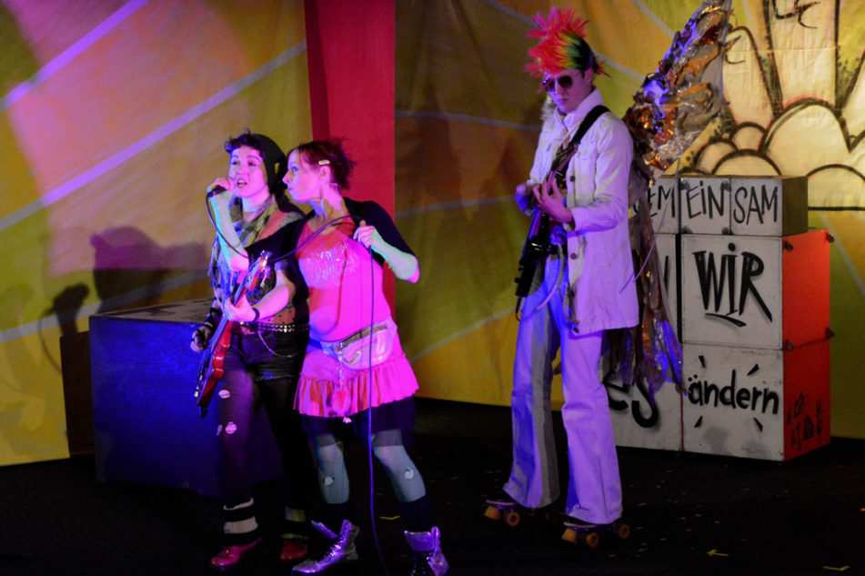 Die Band auf der Bühne (Quelle: Kindernothilfe) Die Band auf der Bühne (Quelle: Kindernothilfe)