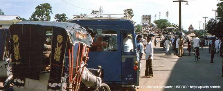Belebte Straße in Bangladesch (Quelle: Kindernothilfe)