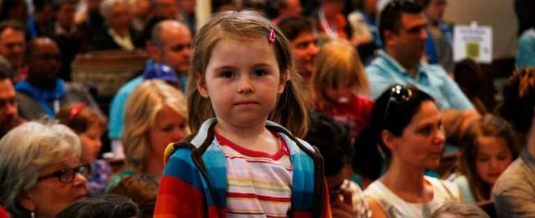 Ein junges Mädchen schaut in die Kamera (Quelle: Kindernothilfe) Ein junges Mädchen schaut in die Kamera (Quelle: Kindernothilfe)