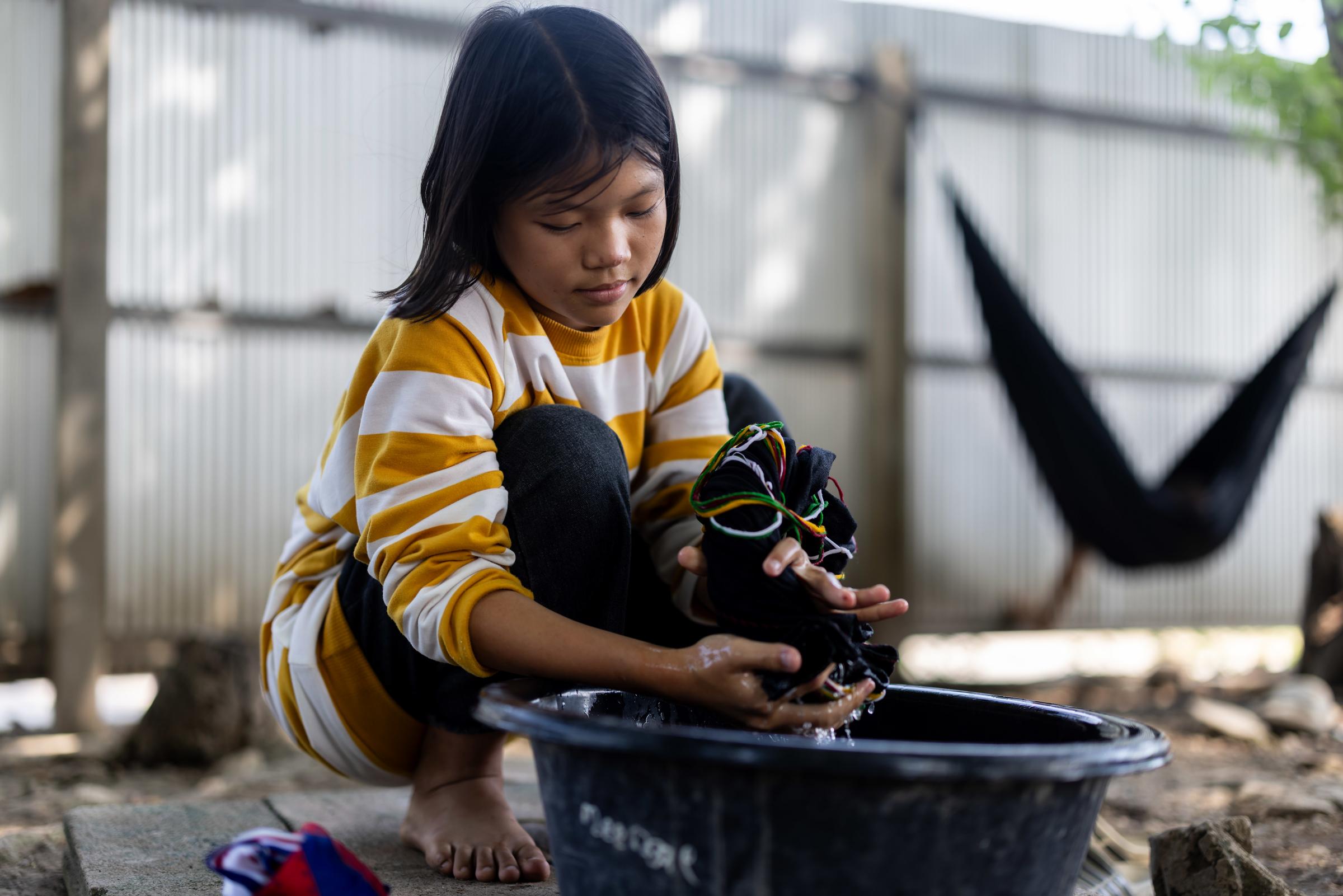 "Blume" wäscht ein Kleid (Quelle: Lars Heidrich) "Blume" wäscht ein Kleid (Quelle: Lars Heidrich)