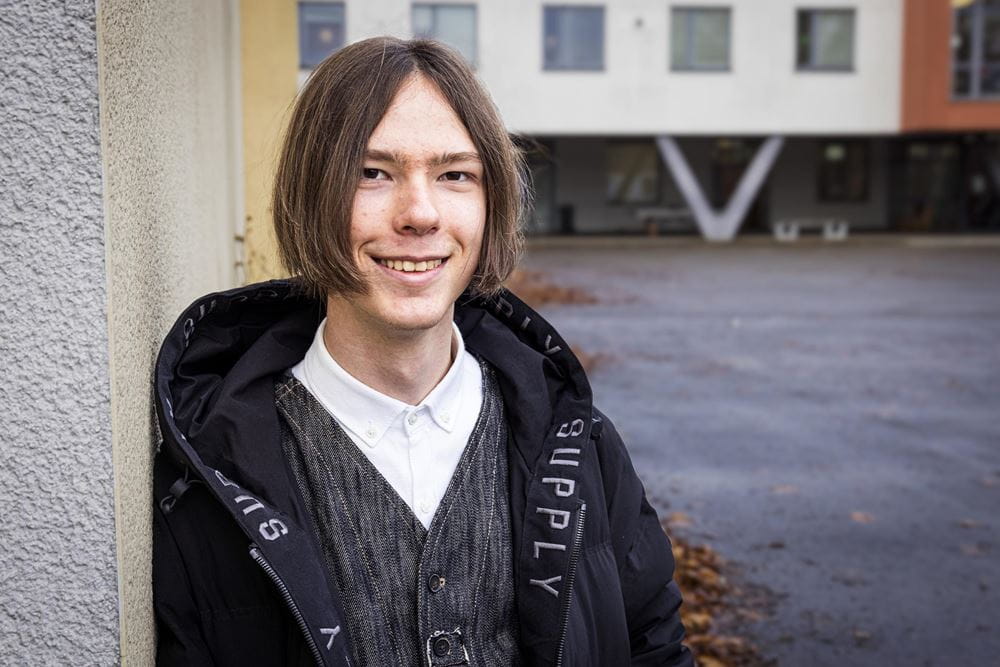 Geflüchtete Kinder aus der Ukraine auf dem Krupp Gymnasium Duisburg Geflüchtete Kinder aus der Ukraine auf dem Krupp Gymnasium Duisburg
