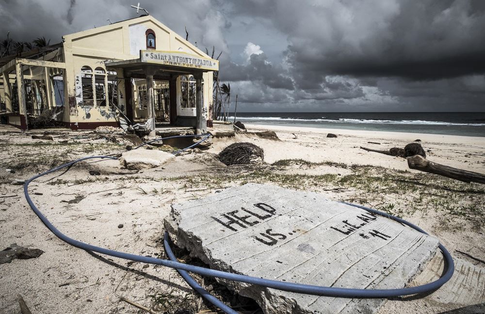 Dorf in Philippinen nach dem Taifun 2013 braucht US Hilfe (Quelle: Jakob Studnar) Dorf in Philippinen nach dem Taifun 2013 braucht US Hilfe (Quelle: Jakob Studnar)