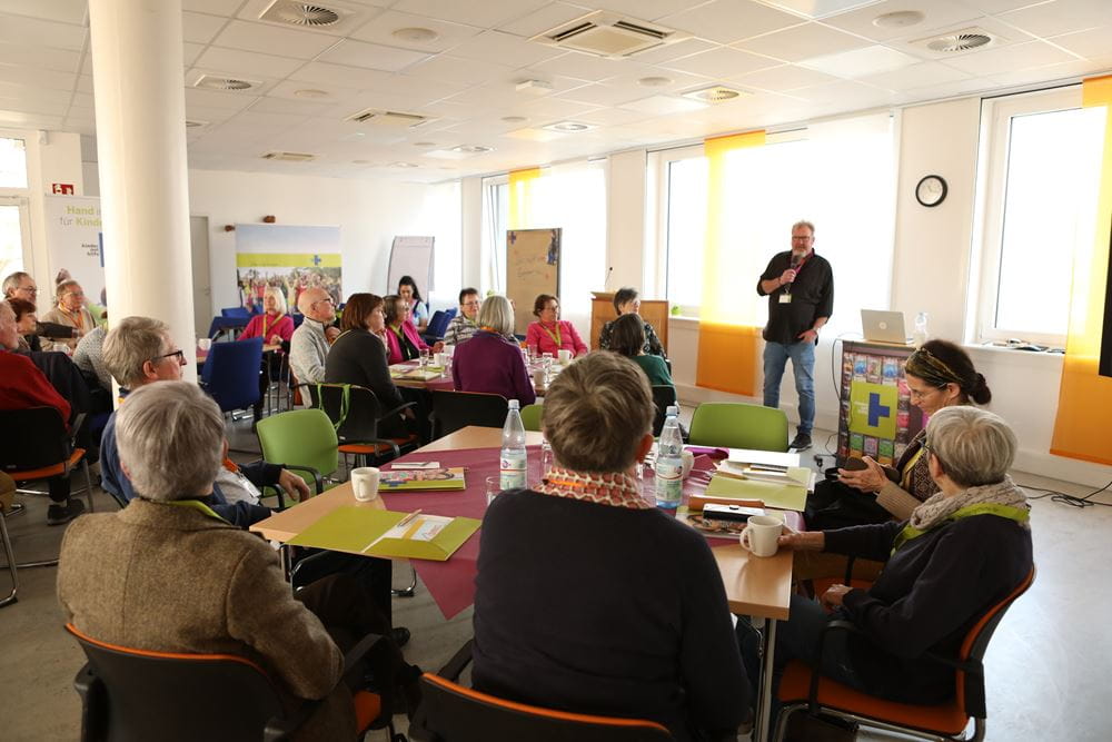 Vorträge beim Ehrenamtstreffen in Duisburg (Foto: Kindernothilfe) Vorträge beim Ehrenamtstreffen in Duisburg (Foto: Kindernothilfe)
