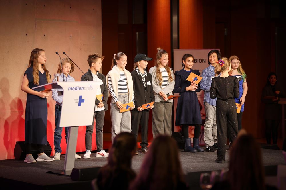 Medienpreis-Kindernothilfe 2024- Veranstaltung-Saal - bearbeitet Medienpreis-Kindernothilfe 2024- Veranstaltung-Saal - bearbeitet