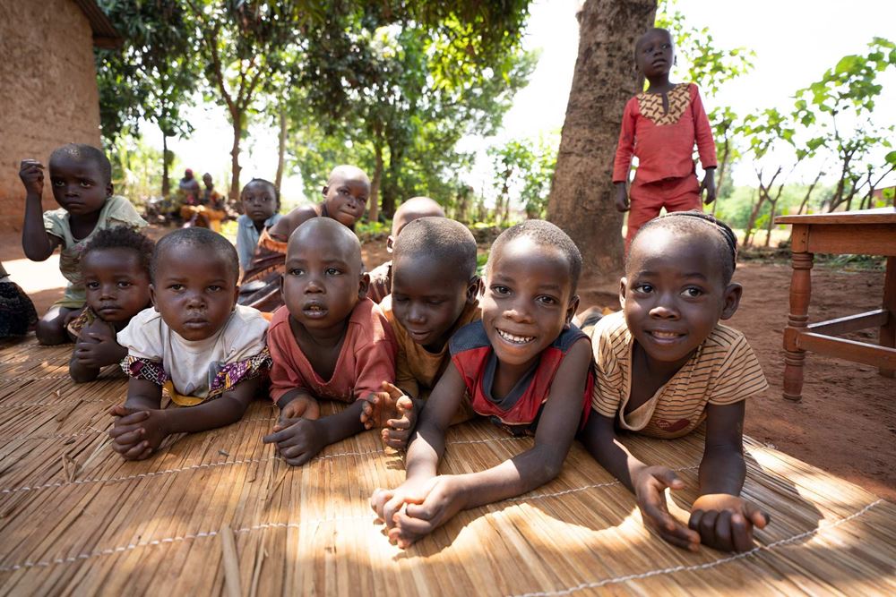 Kinder der Frauengruppe Pazenyi in Burundi (Quelle: Christian Nusch) Kinder der Frauengruppe Pazenyi in Burundi (Quelle: Christian Nusch)