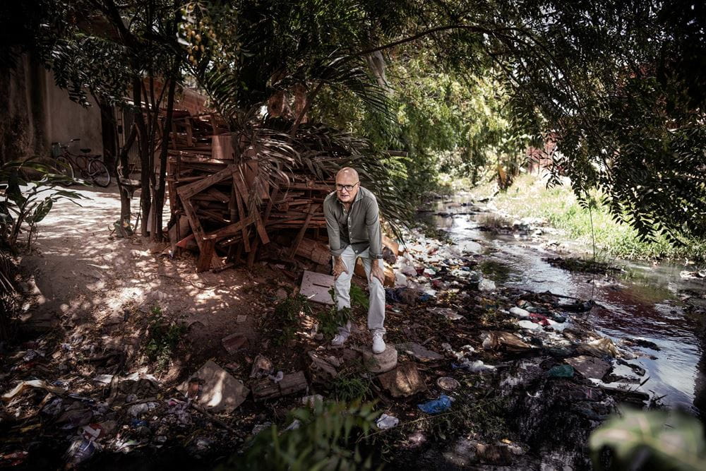 Überall Dreck und Müll: Der Fluss der Favela ist zum Abwasserkanal geworden Foto: Jakob Studnar für KNH Überall Dreck und Müll: Der Fluss der Favela ist zum Abwasserkanal geworden Foto: Jakob Studnar für KNH