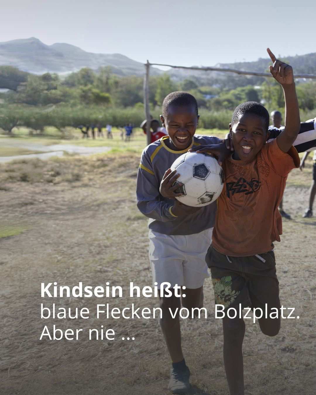 Kampagne - 8.Instagram-Slide Kampagne #Kindsein, Motiv Gewalt Bolzplatz.Kampagne - 8
Kampagne - 8
Campaign,  Kampagne,  Kindsein
Kampagne Kindsein Thema Gewalt: Instagramslides
