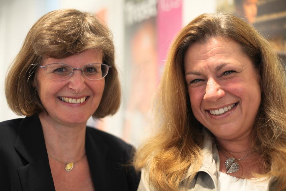 Sabine Strathausen & Nicole Richtmann (Quelle: Ludwig Grunewald) Sabine Strathausen & Nicole Richtmann (Quelle: Ludwig Grunewald)