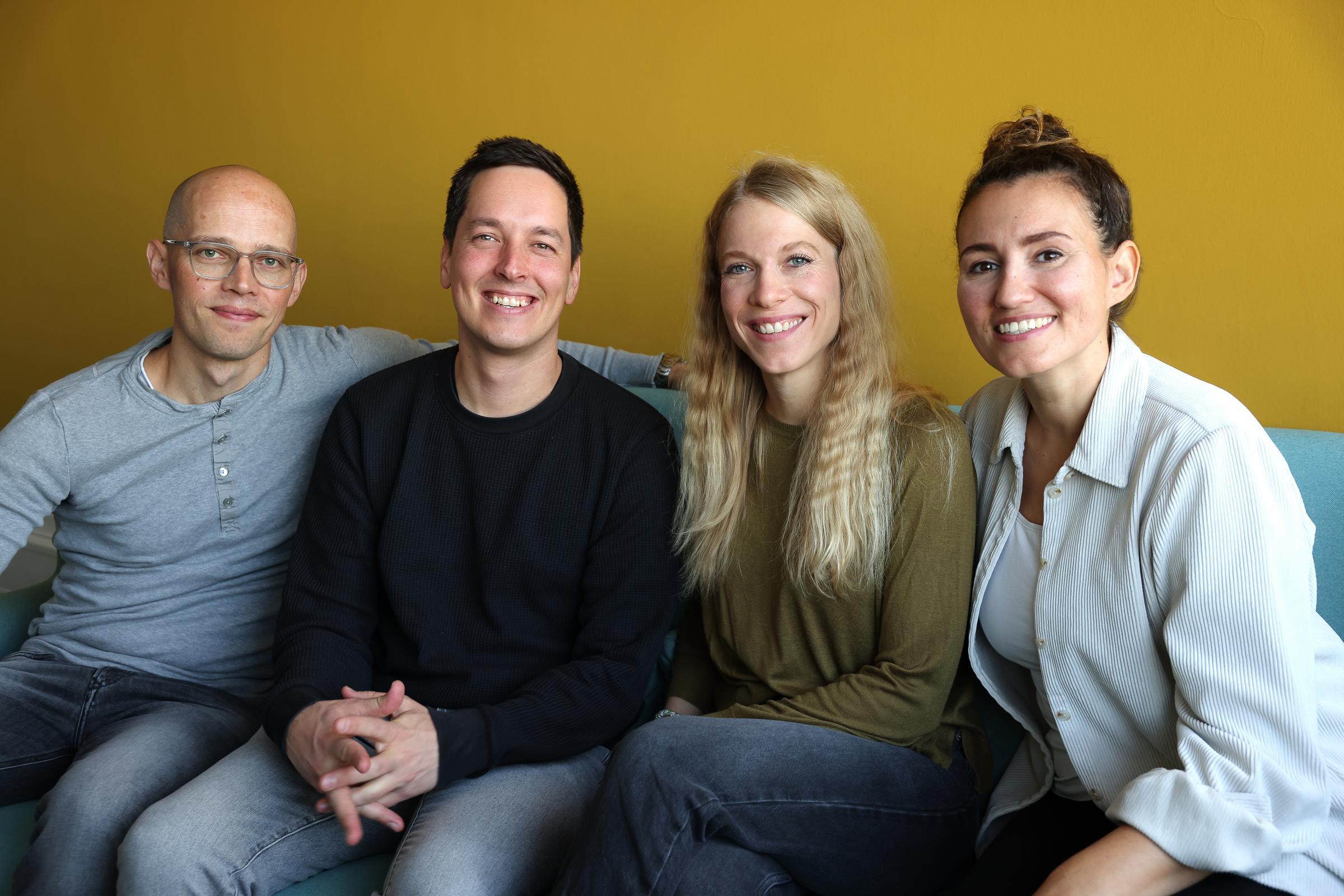 Foto des vierköpfigen Teams Recruiting & Employer Branding (Quelle: Ralf Krämer, Kindernothilfe e.V.)