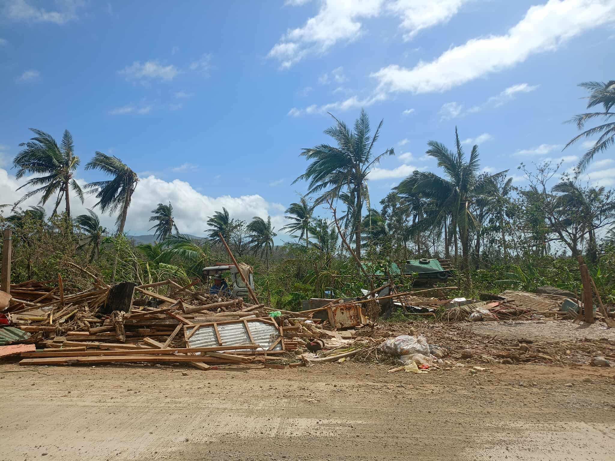 Der Taifun "Kalmaegi" trifft auf Catanduanes auf den Philippinen, November 2025 (Quelle: BCCD)