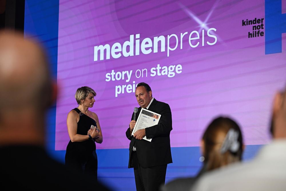 Kindernothilfe
Kindernothilfe-Medienpreis 14. November 2025
Kindernothilfe-Medienpreis 2025 Kindernothilfe
Kindernothilfe-Medienpreis 14. November 2025
Kindernothilfe-Medienpreis 2025