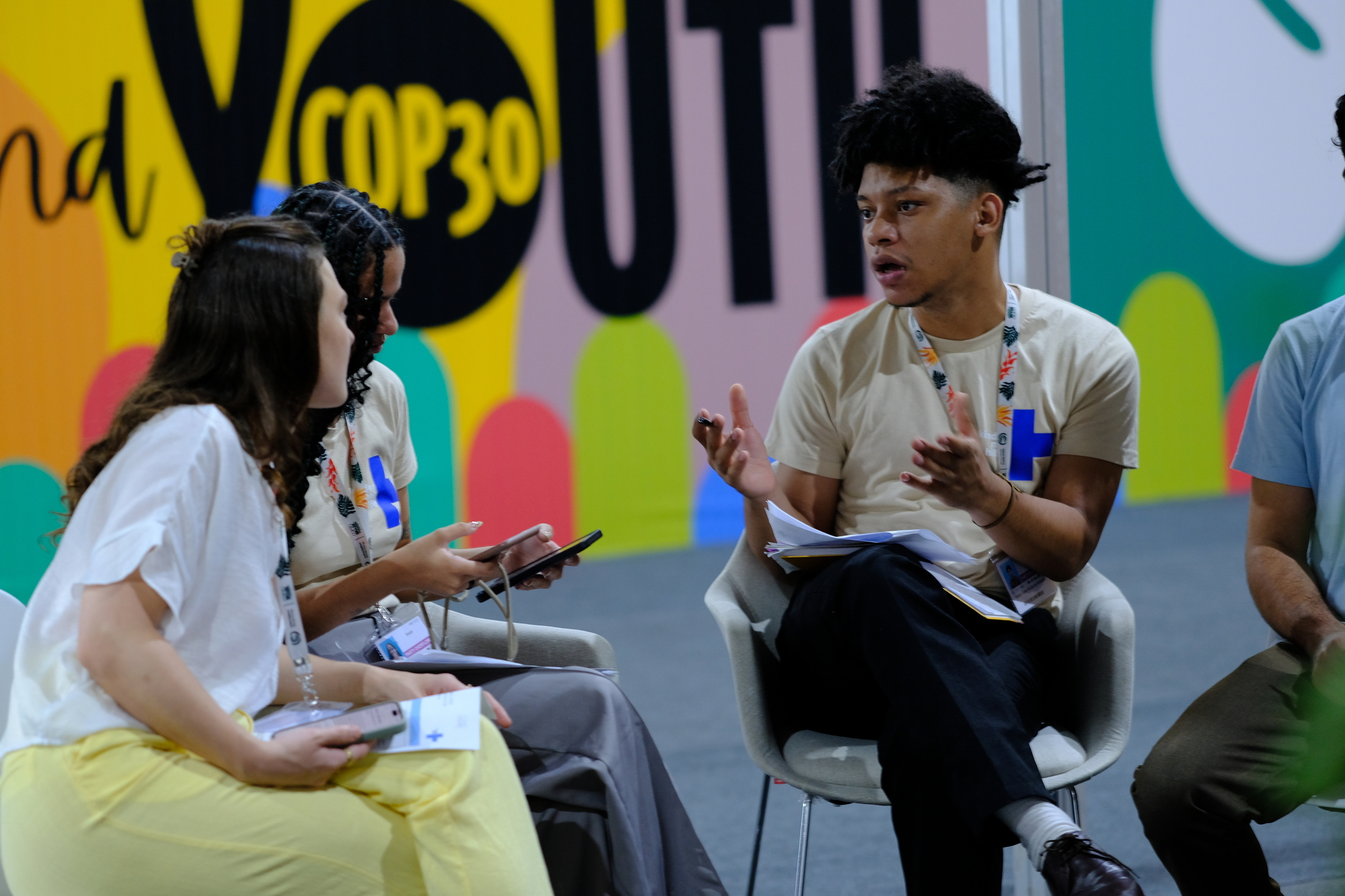 Jugendliche aus Kindernothilfe-Projekten sprechen bei der Weltklimakonferenz über ihre Forderungen
