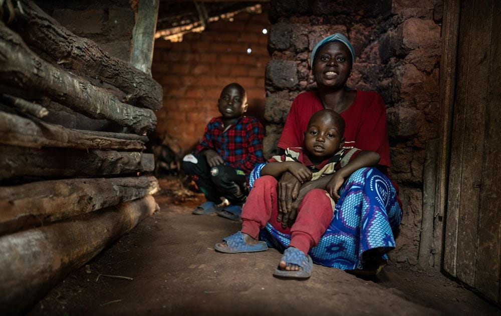 Ndi und seine Familie (Quelle: Jakob Studnar) Ndi und seine Familie (Quelle: Jakob Studnar)