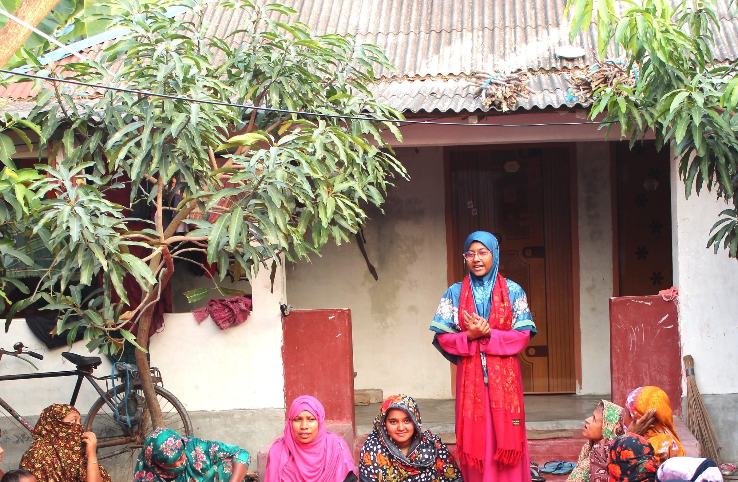 Bilder Nowshin, Jugendliche vom Partner JJS Bangladesch Bilder Nowshin, Jugendliche vom Partner JJS Bangladesch