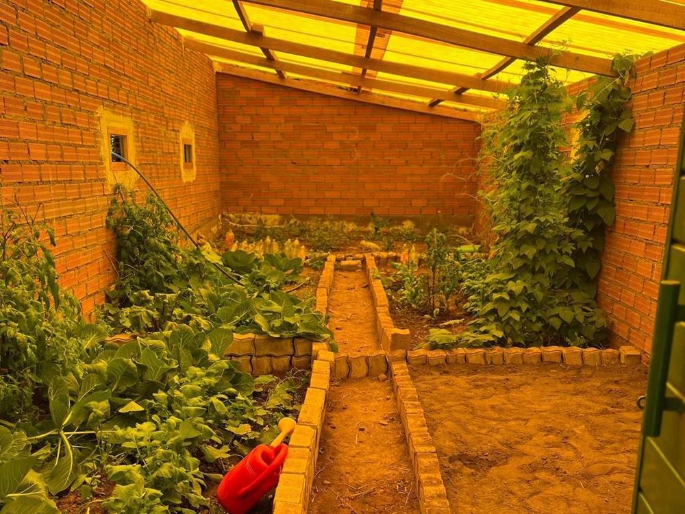 Der Ehrenamtliche Stefan Beyer hat ein Projekt in Ayoma (Bolivien) des Partners PASOCAP besucht Der Ehrenamtliche Stefan Beyer hat ein Projekt in Ayoma (Bolivien) des Partners PASOCAP besucht