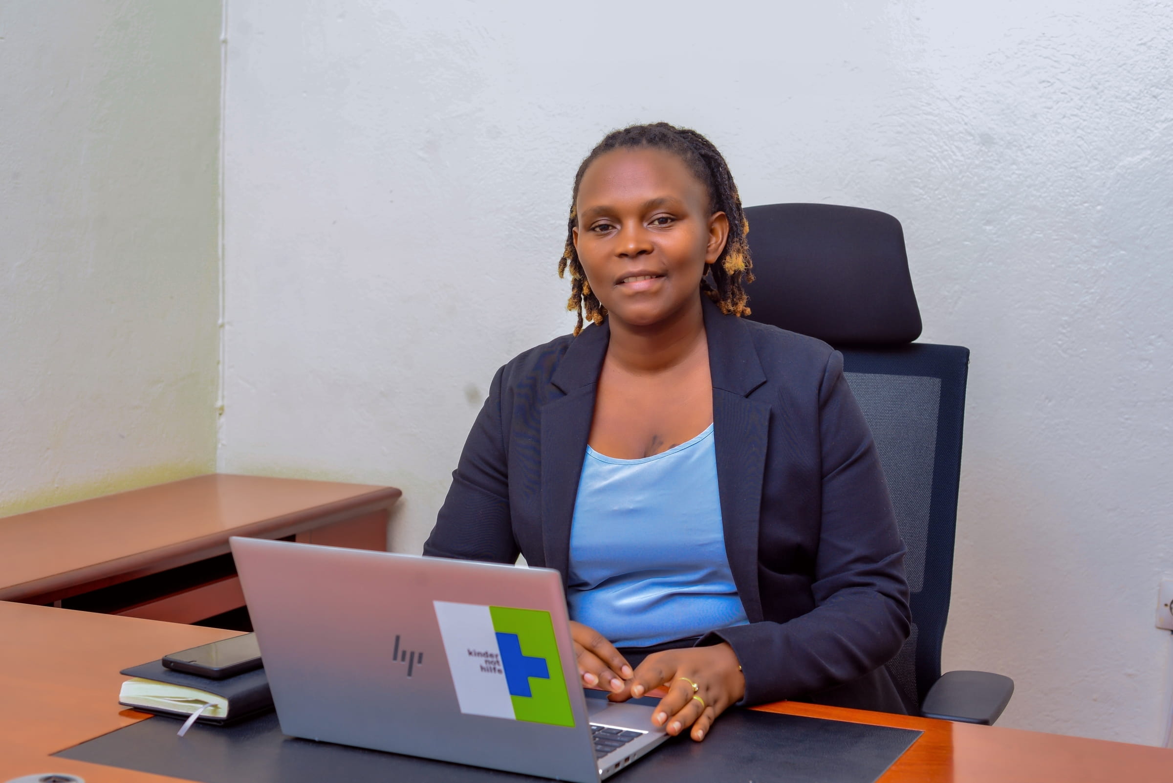 Ernestine Uwamwezi ist Landeskoordinatorin der Kindernothilfe in Burundi und Managerin für unsere Partner vor Ort (Foto: Kindernothilfe-Partner) Ernestine Uwamwezi ist Landeskoordinatorin der Kindernothilfe in Burundi und Managerin für unsere Partner vor Ort (Foto: Kindernothilfe-Partner)